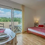 Renove Pour 2 Pers., Proche De L'uby, Animaux Admis, Parking - Fr-1-841-27 * ברבוטן-לה-באינס