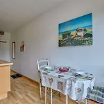 Renove Pour 2 Pers., Proche De L'uby, Animaux Admis, Parking - Fr-1-841-27 * ברבוטן-לה-באינס